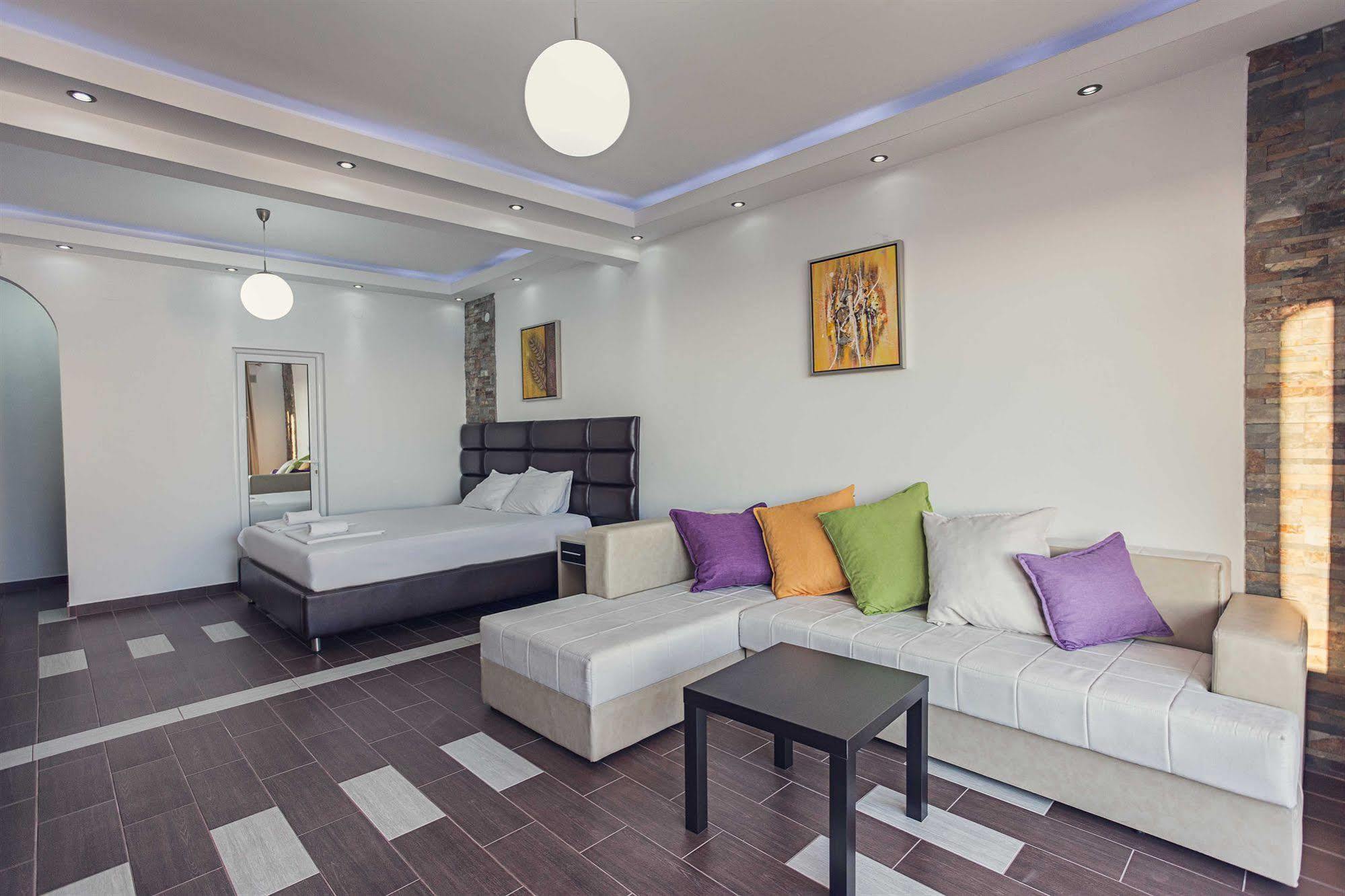 David Apartments And Rooms Dobra Voda Bagian luar foto